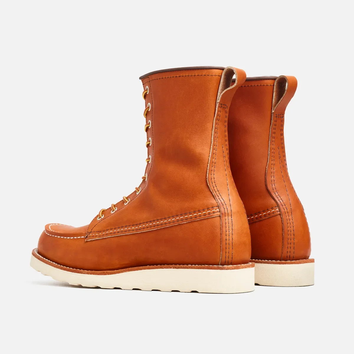 8-inch Classic Moc® Men's 8-Inch Boot in Oro Legacy Leather