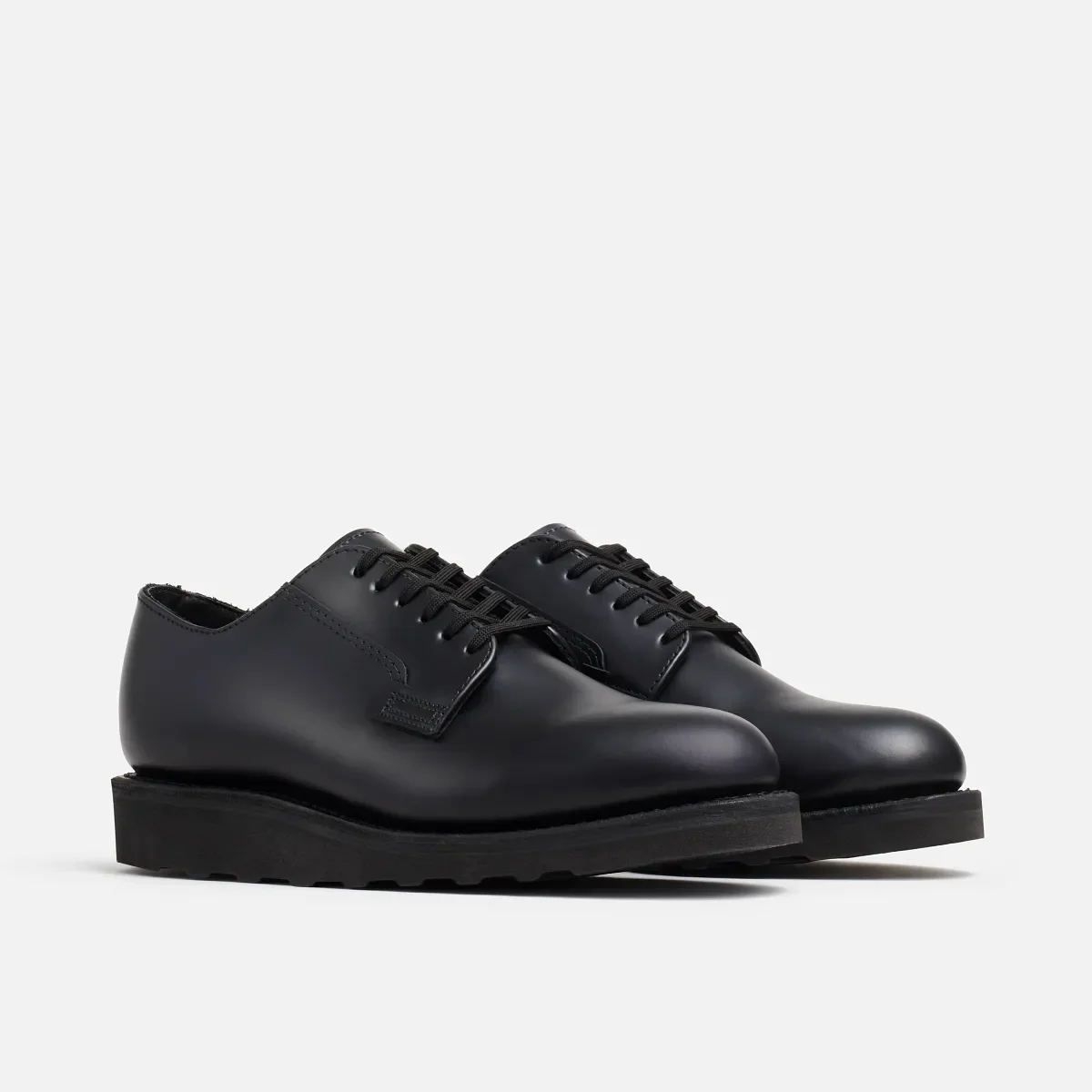 Carrier Women's Carrier in Black Leather