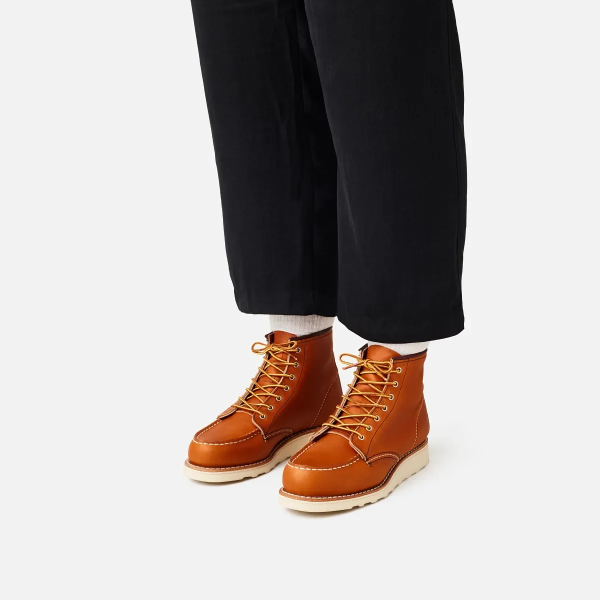 Classic Moc® Women's Short Boot in Oro Legacy Leather