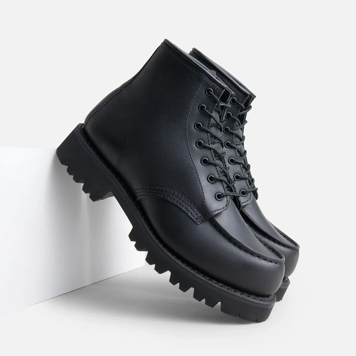 Porter Moc Women's Porter Moc in Black Boundary Leather