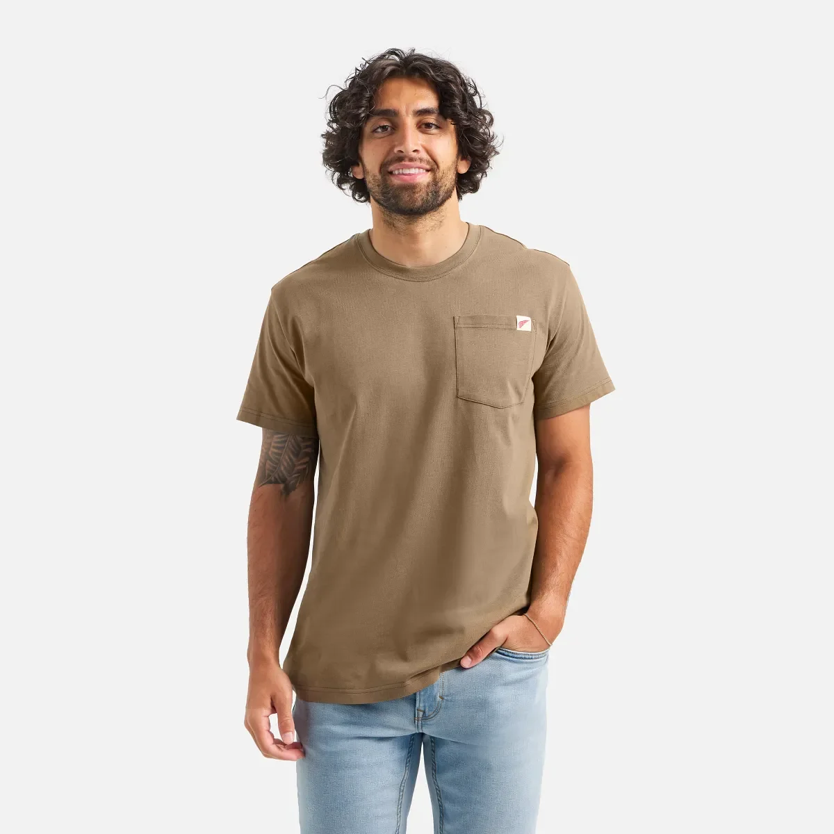 Short Sleeve Pocket T-Shirt Men's Short Sleeve T-Shirt in Brown
