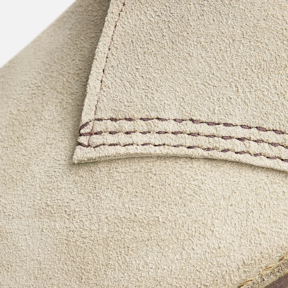 Weekender Chukka Men's Chukka in White Sand Mohave Leather